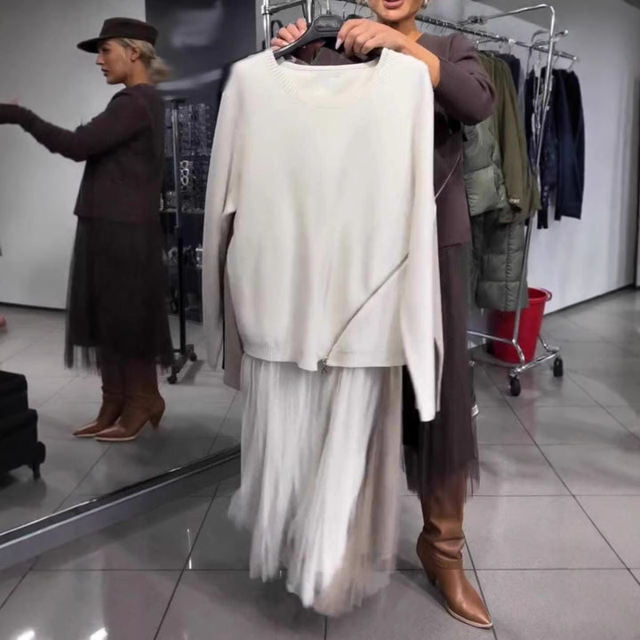 Women's trendy, asymmetrical sweater with draping Chic & Stil