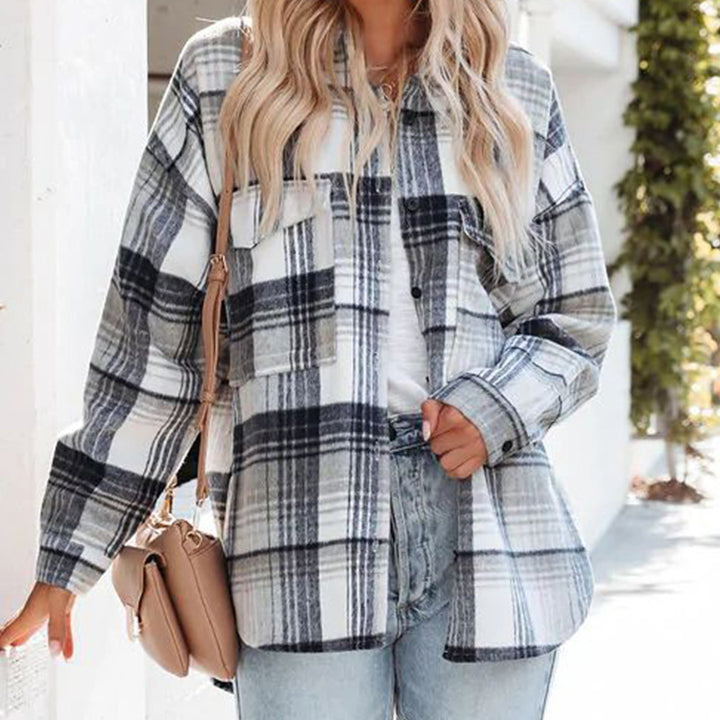 Casual plaid shirt for women with patch pockets Lune London