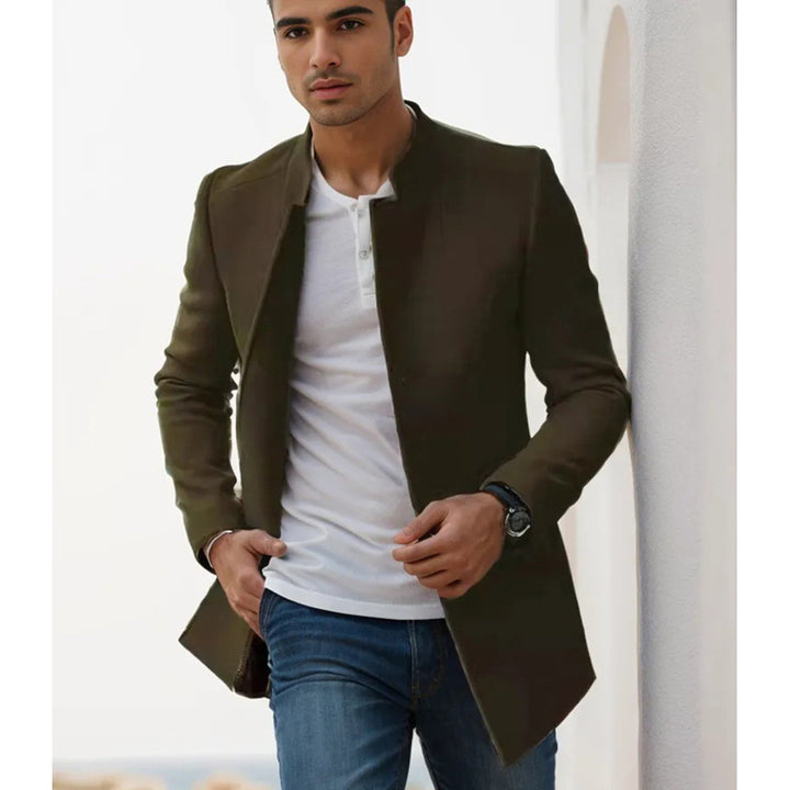 Elegant quilted jacket for men with a modern design featuring a high collar Lune London