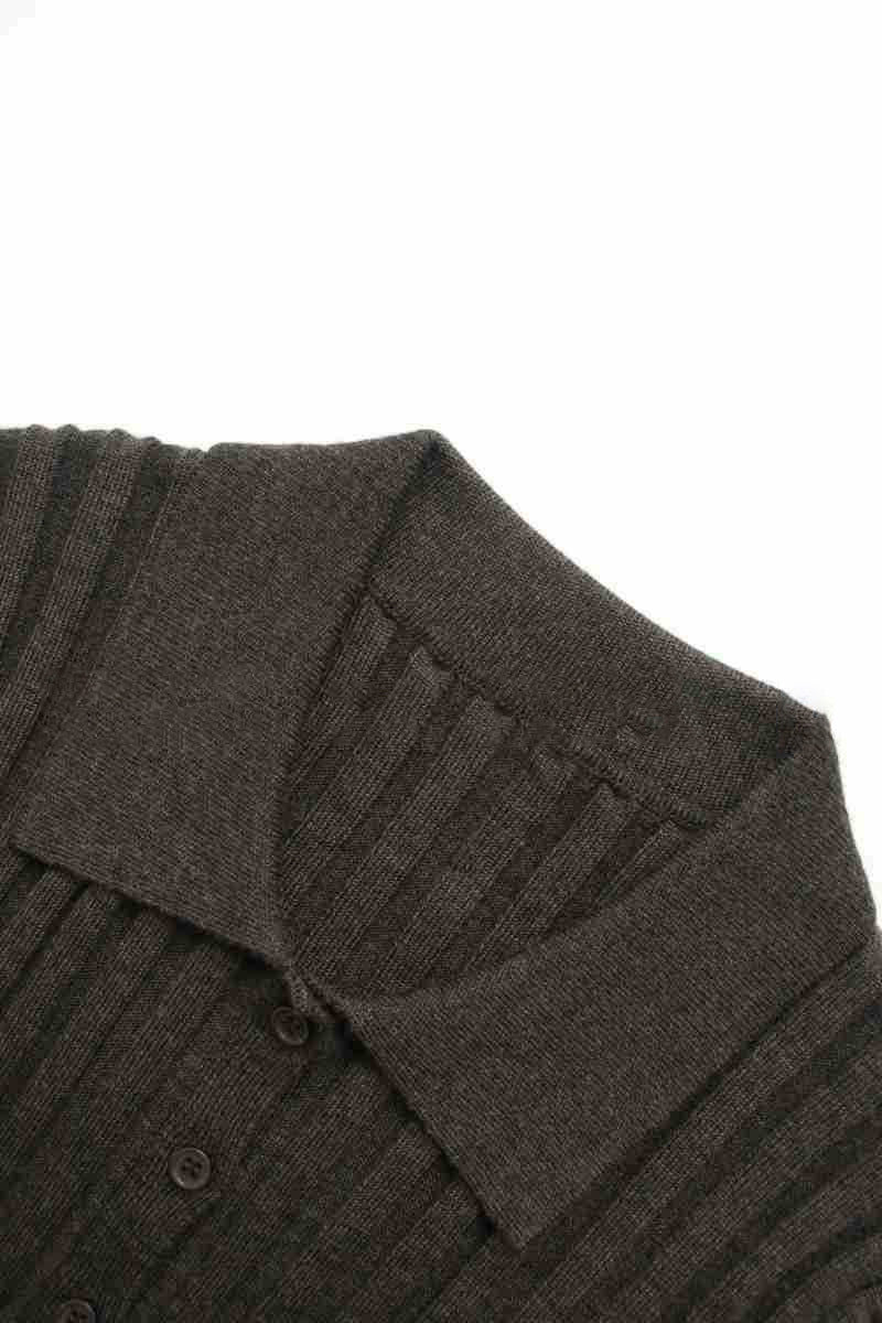 Chemises en tricot côtelé pour femmes avec une coupe ajustée Chic & Stil