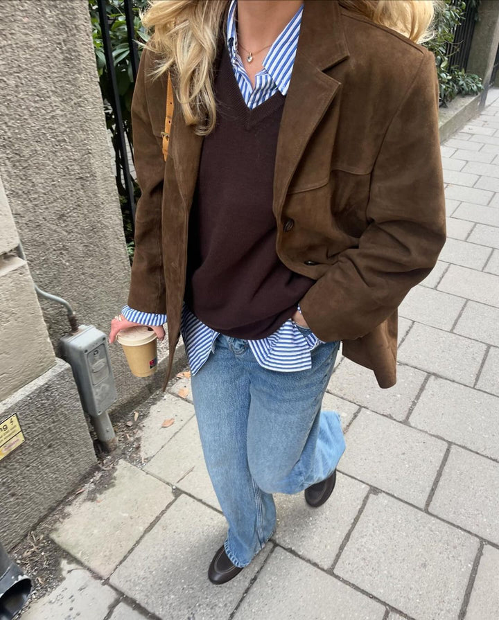 Trendy suede jacket for women with oversized casual style Lune London