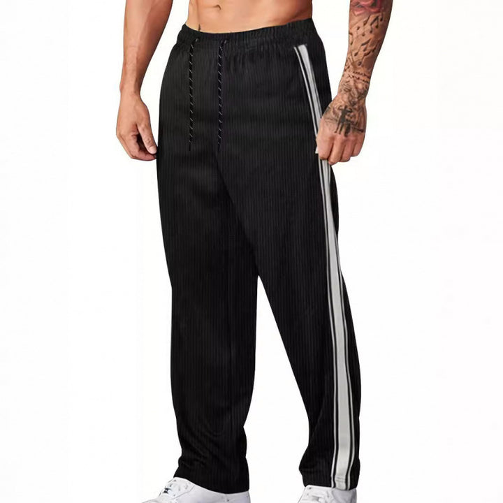 Lune London sporty leisure pants for men with side stripes