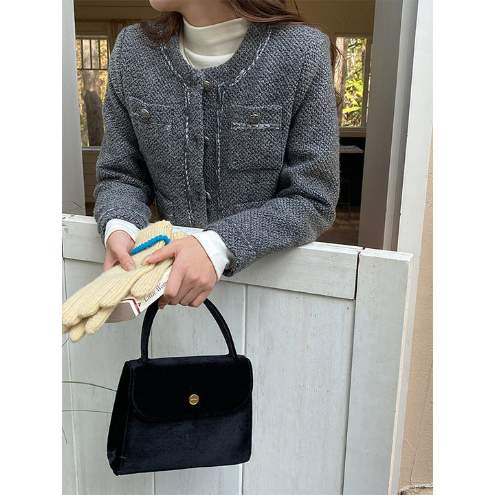 Women's fashionable and structured short jacket Chic & Stil