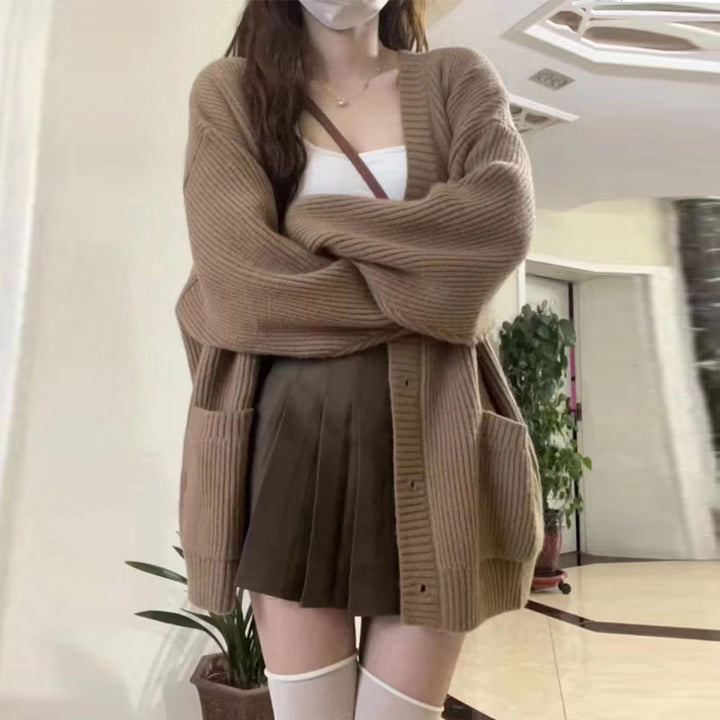 Chunky knit sweater for women with large pockets and relaxed fit Lune London