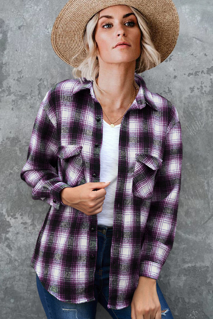 Cotton flannel shirt for women with plaid pattern and chest pockets Lune London