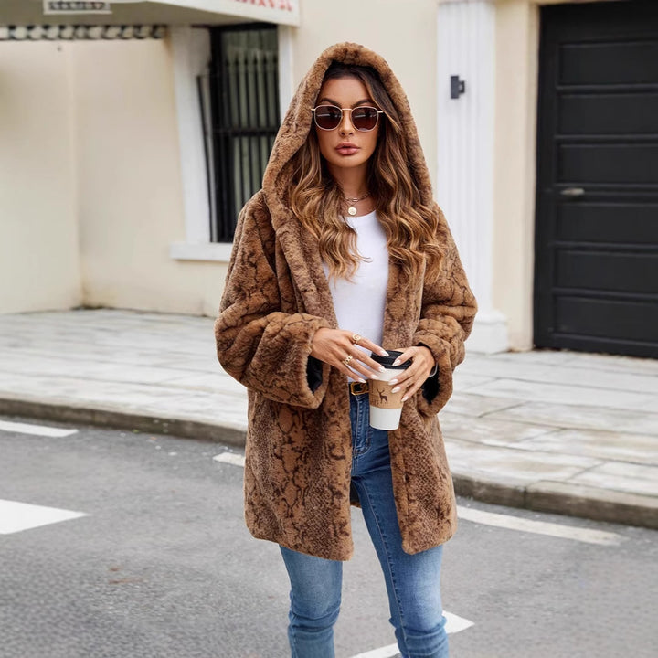Ladies Furry Parka with hood and elegant cut Lune London