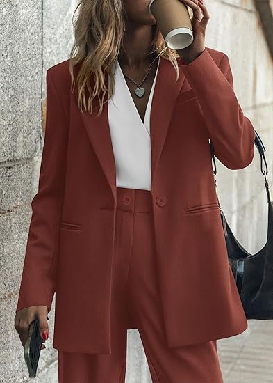 Women Elegant set with fitted silhouette and modern accents Lune London