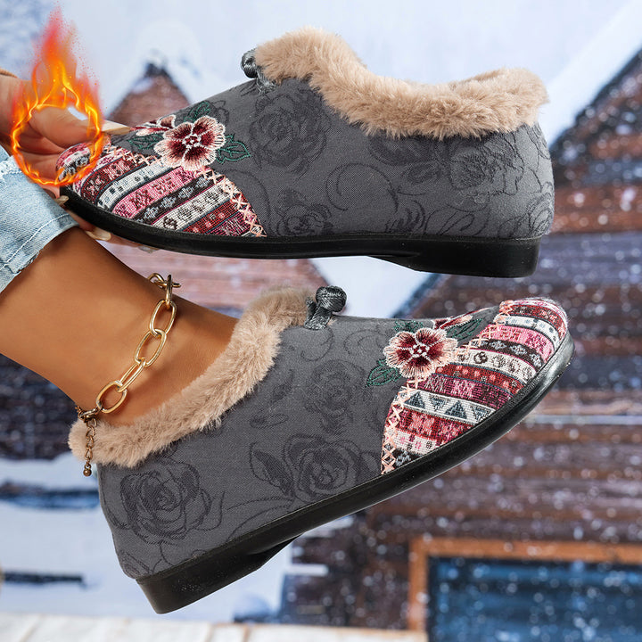 Slippers for women with soft lining and trendy floral design Lune London