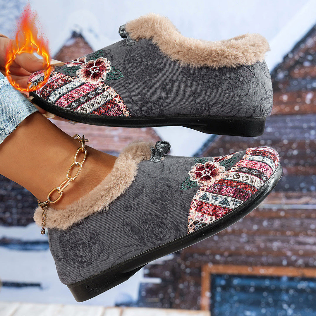 Lune London | Women's slippers with soft lining and trendy flower design