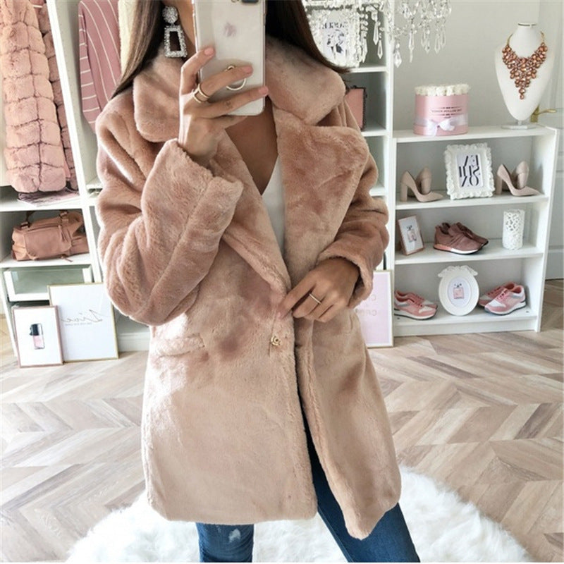 Ladies Elegant Artistic Fur Jacket with Applied Pockets and Large Lapels Lune London