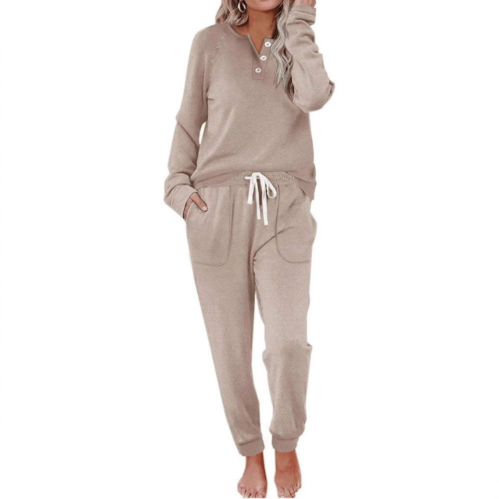 Casual outfit for women with button placket and elastic waist Lune London