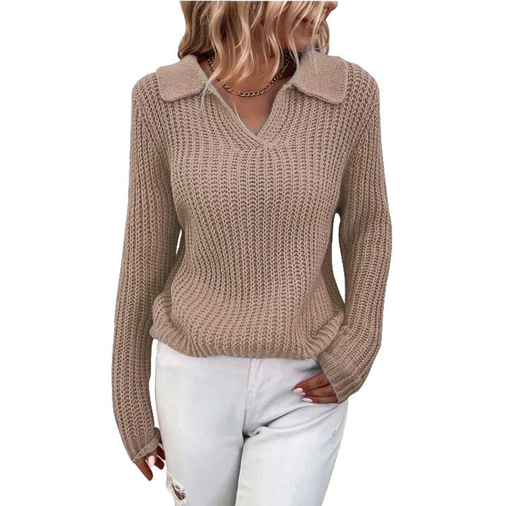 Knitted sweater for women with an elegant collar and a relaxed fit Lune London