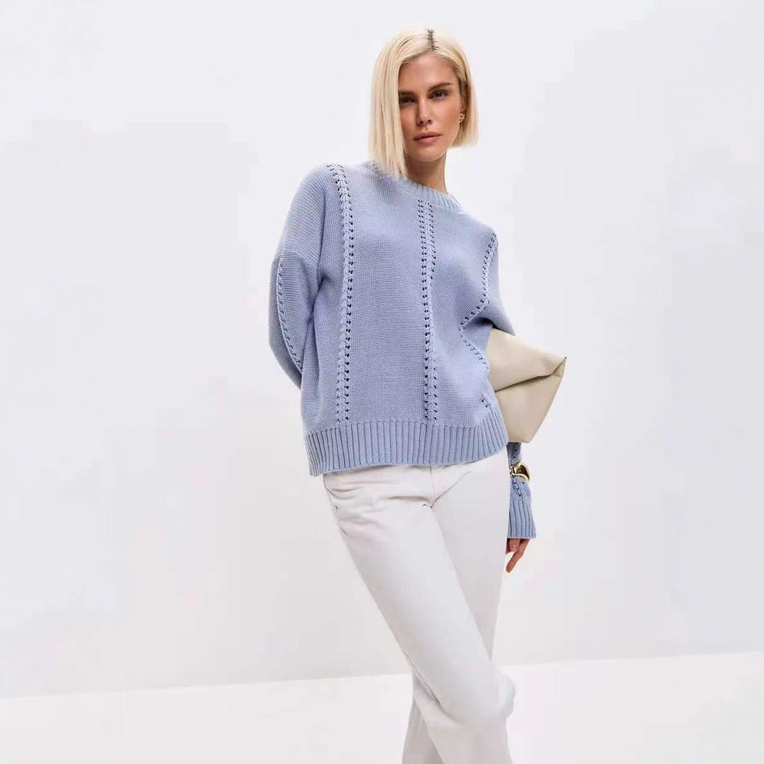 Thick knit sweater for women with an elegant structure and a loose fit Lune London