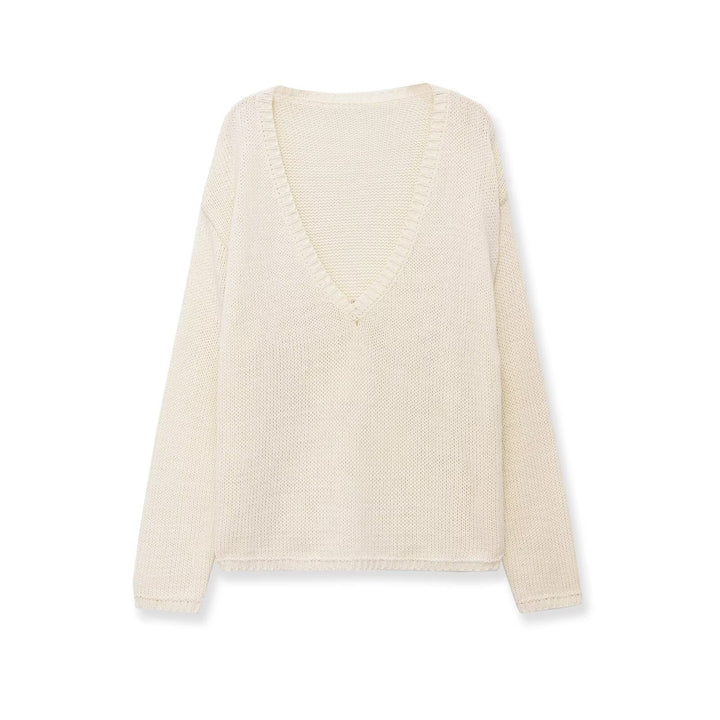 Women's chunky knit sweater with deep V-neck and oversized cut Amarae