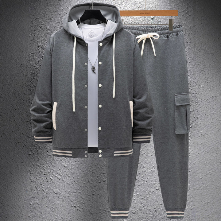 Men's sporty hoodie set and jogging pants with practical pocket and optimal fit Lune London