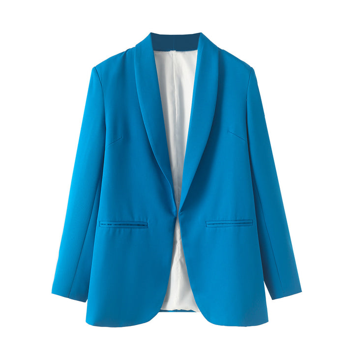 Elegant blazer jacket for women with a modern cut and structured pockets Lune London