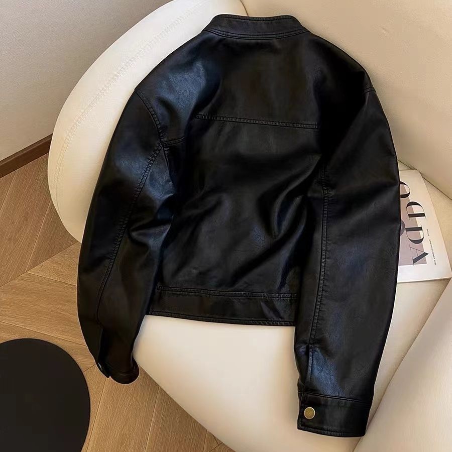 Veste pour femmes en simili cuir avec coupe intemporelle Chic & Stil