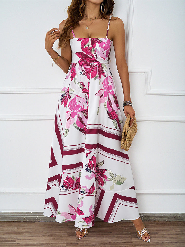 Women’s maxi dress with modern graphic print and loose fit Lune London
