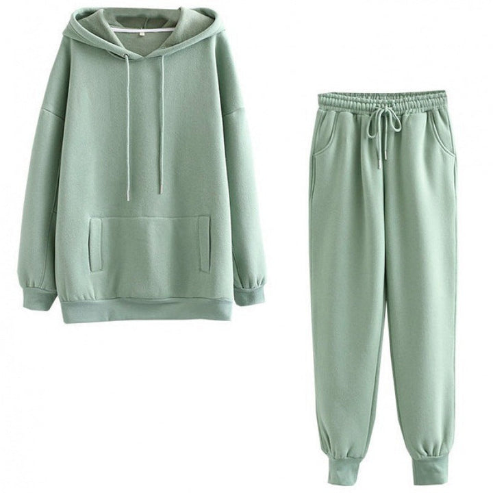 Casual loungewear set for women with a comfy hoodie and comfy joggers Lune London