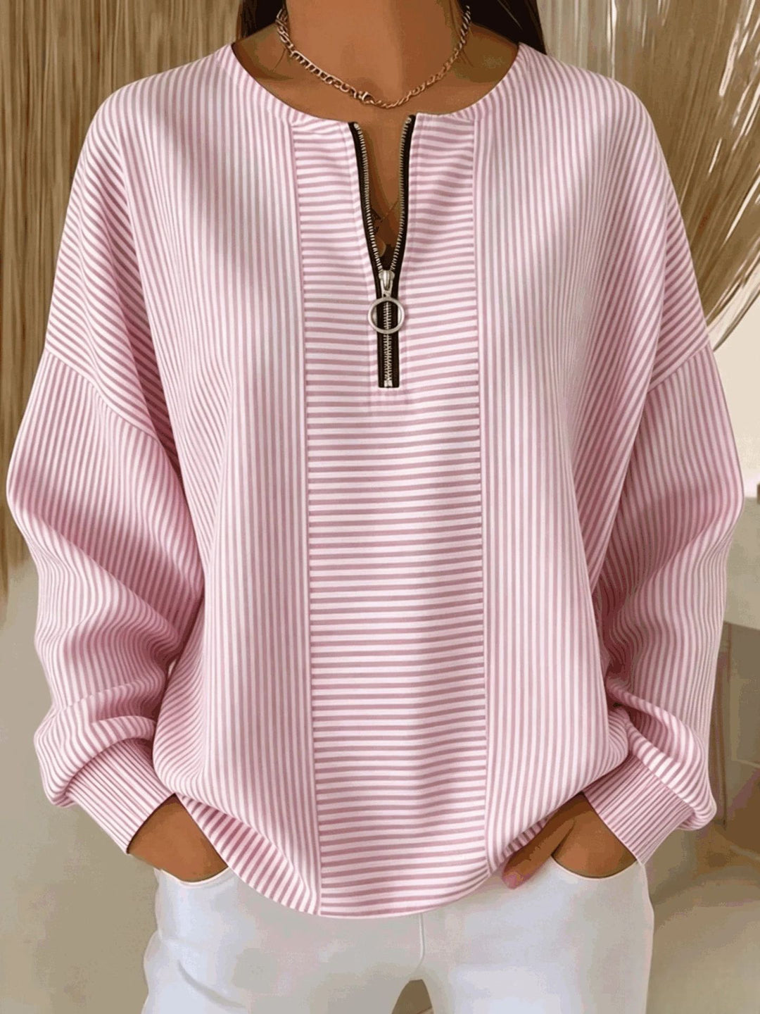 Women's Oversize Sweater with fine rib structure and short zipper Amarae