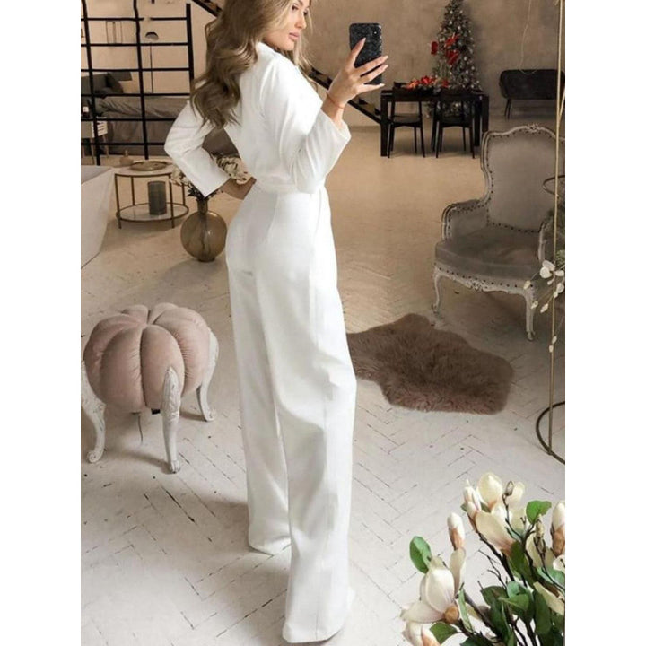 Elegant jumpsuit for women with long legs and classic collar Lune London