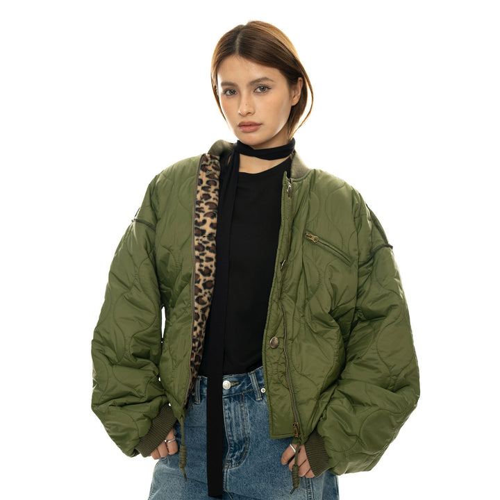Women Padded Oversize Quilted Bomber Jacket with Leopard Print Lining and Drawstring