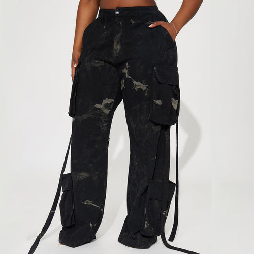 Women's cargo pants with a trendy batik design and practical side pockets Amarae