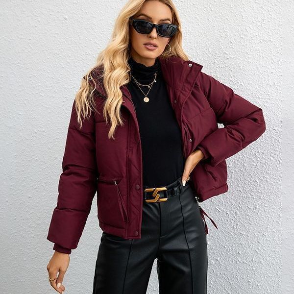 Women's quilted transitional jacket with hood and modern pockets Lune London