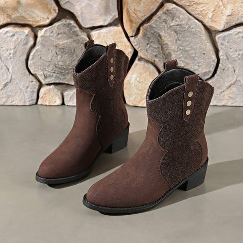 Fashion cowboy boots for women with stylish details and a sturdy block heel Amarae