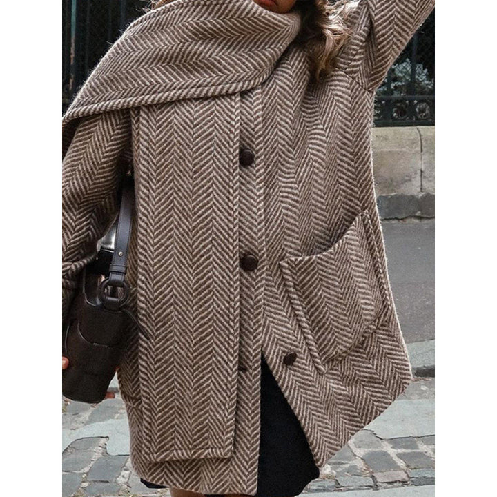 Stylish transition jacket for women with a modern collar and pockets Lune London