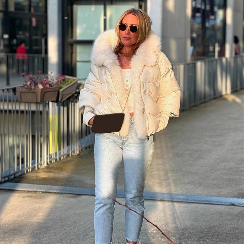 Women's Short Quilted Down Jacket with Voluminous Faux Fur Shawl Collar and Tailored Cut Amarae