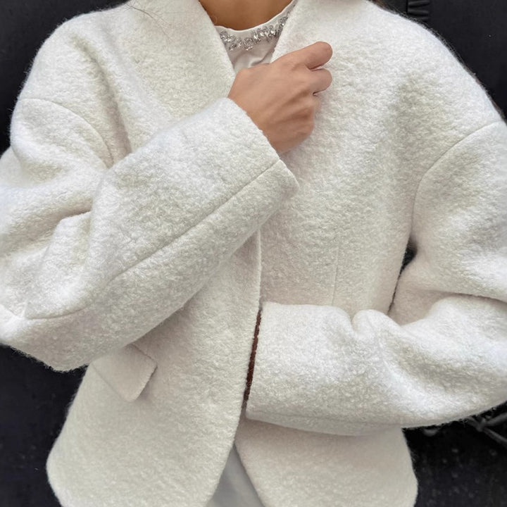Lune London elegant boucle jacket for women with geometric cut and raglan sleeves