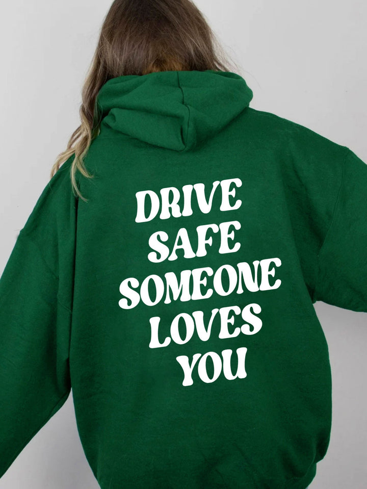 Women's hoodie sweatshirt with inspiring lettering and casual fit Chic & Stil