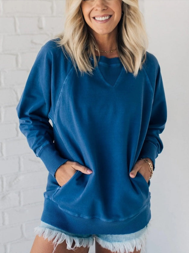 Ladies Casual Oversized Sweatshirt with practical pockets Lune London