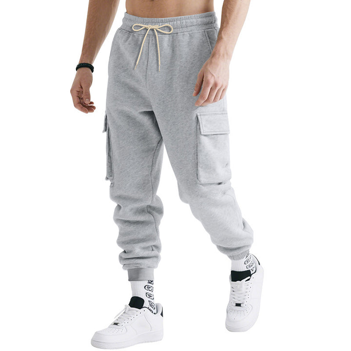Comfortable men's cargo jogging pants with elastic waist and side pockets Lune London