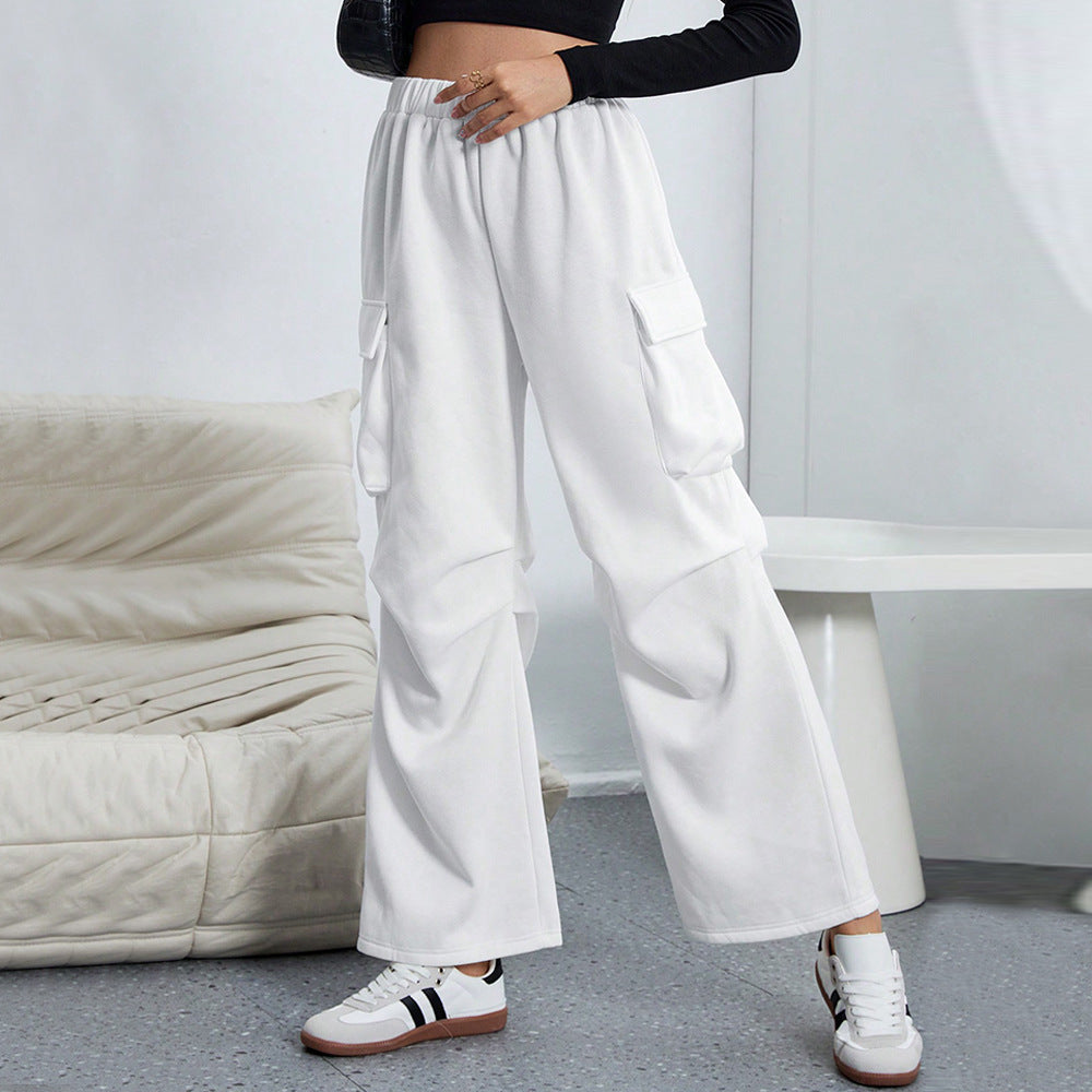 Pantalons cargo pour femmes avec coupe ample et poches pratiques Chic & Stil