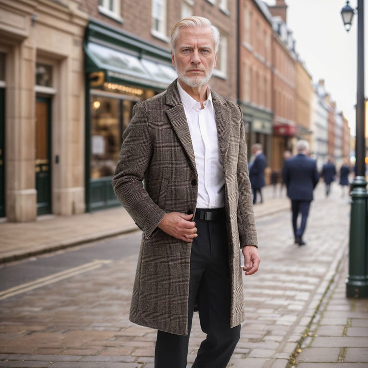 Elegant checkered coat for men made of high-quality material Lune London