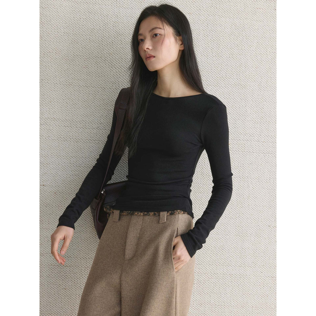 Women's Form-fitting Long Sleeve Top with Deep Back Cutout and Stretch Jersey Amarae