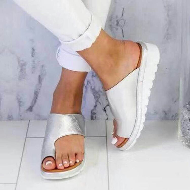 Stylish Women's Clogs with High-Quality Sole Lune London