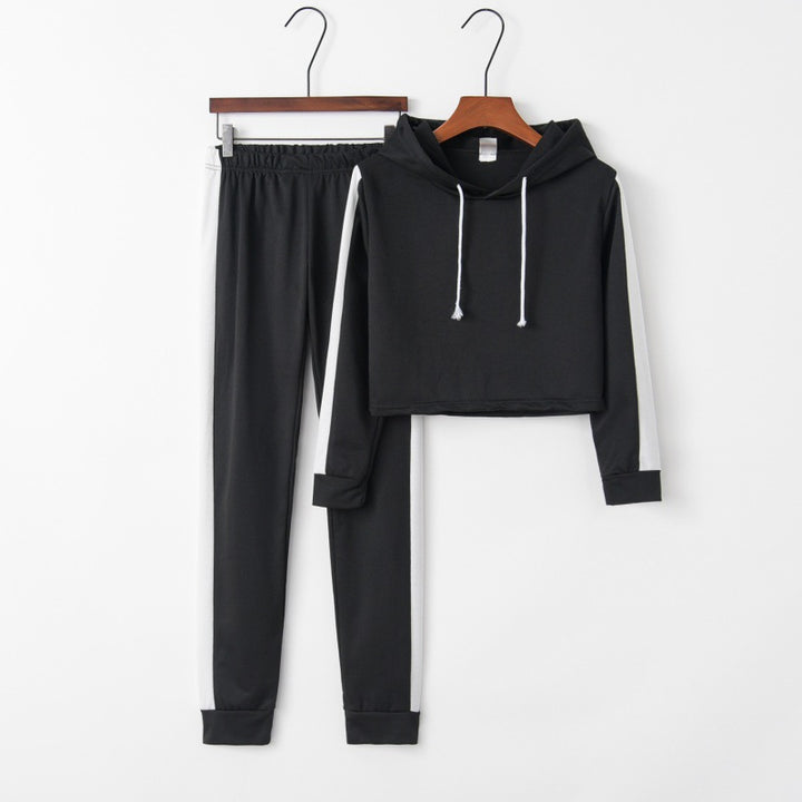 Women's sports set with short hoodie and leggings Lune London