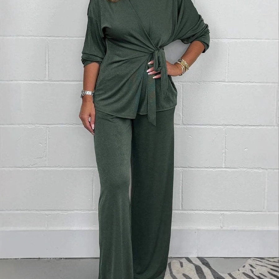 Casual lounge set for women with bow detail and loose fit Lune London