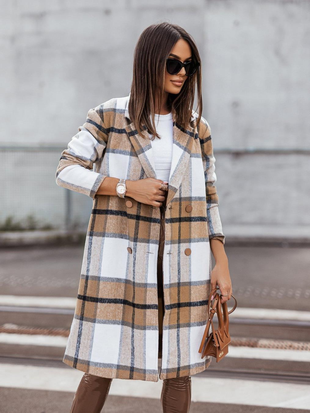 Long wool coat for women with plaid pattern and adjustable belt Lune London