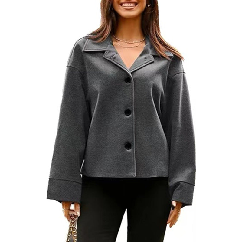 Oversized blazer jacket for women with modern details and a casual fit Lune London
