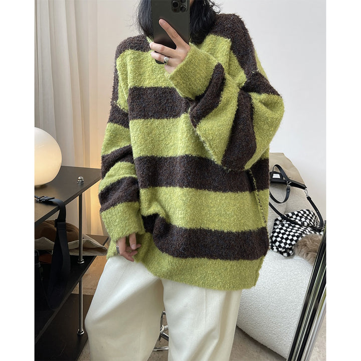 Women Cozy Oversized Knit Dress with Boucle Structure and Round Neckline Amarae