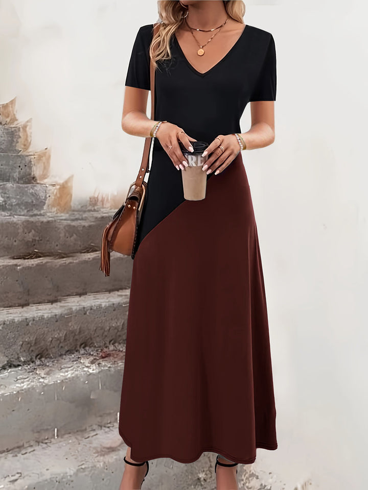 Chic and Stylish Women's Color-Block Maxi Dress