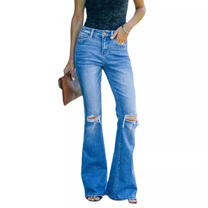 Casual cut women's jeans with distressed details Chic & Stil
