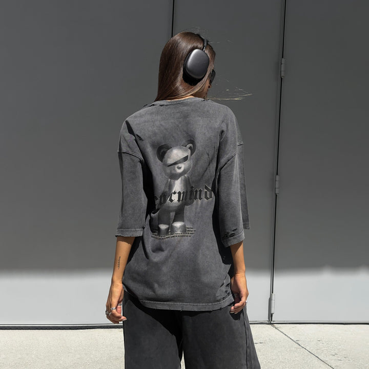 Oversized t-shirt for women with creative graphics and casual cut Lune London
