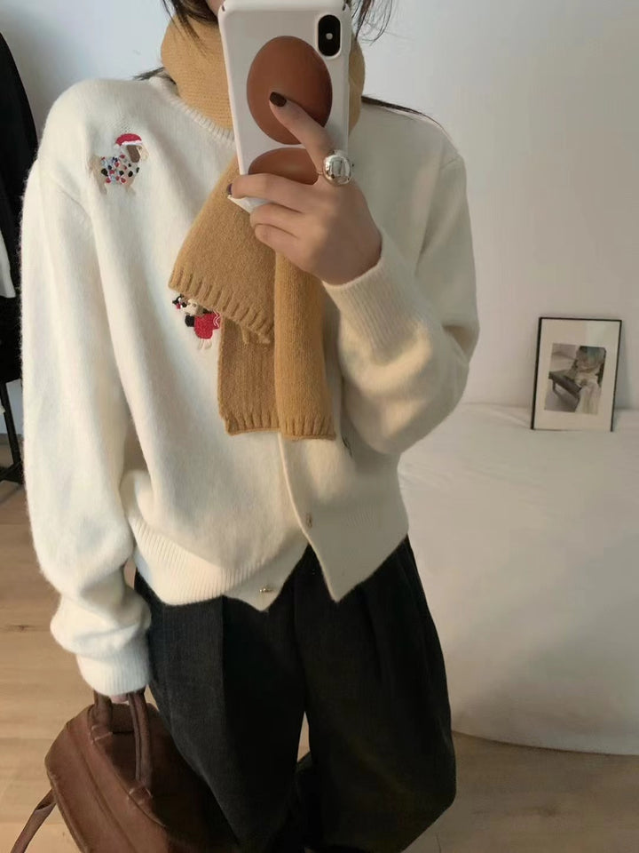 Cardigan pour femmes avec un design d broderie coloré et une coupe élégante Chic & Stil