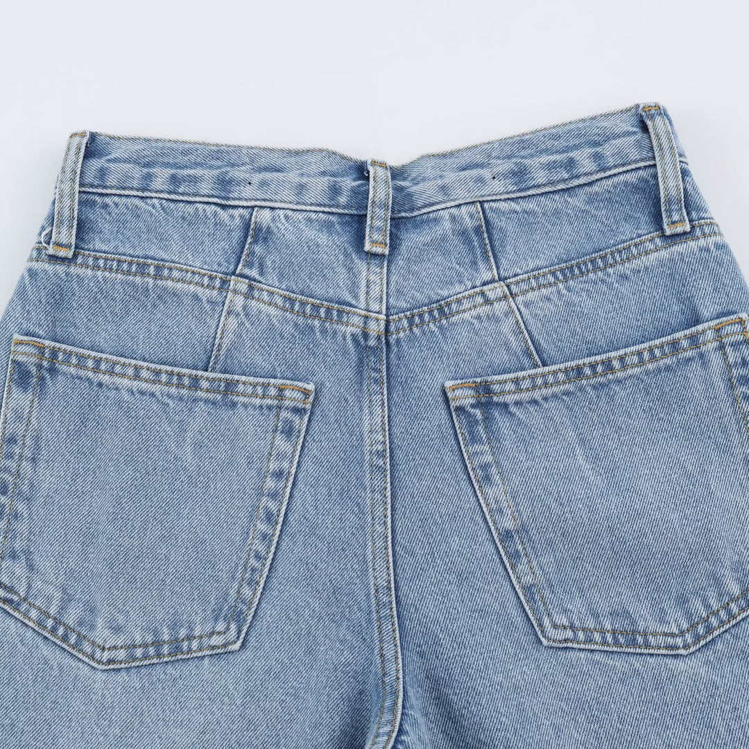 Women High-Waisted Relaxed Jeans with Tapered Leg Amarae