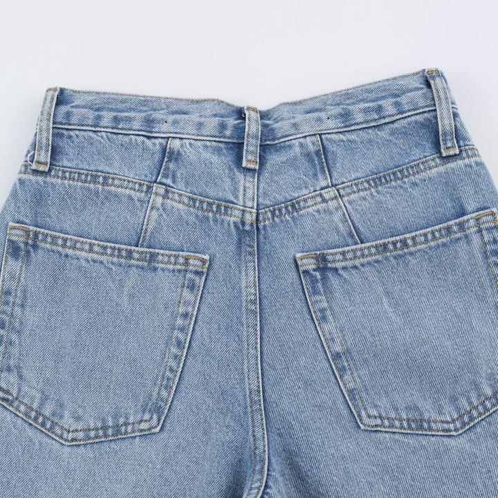 Women High-Waisted Relaxed Jeans with Tapered Leg Amarae